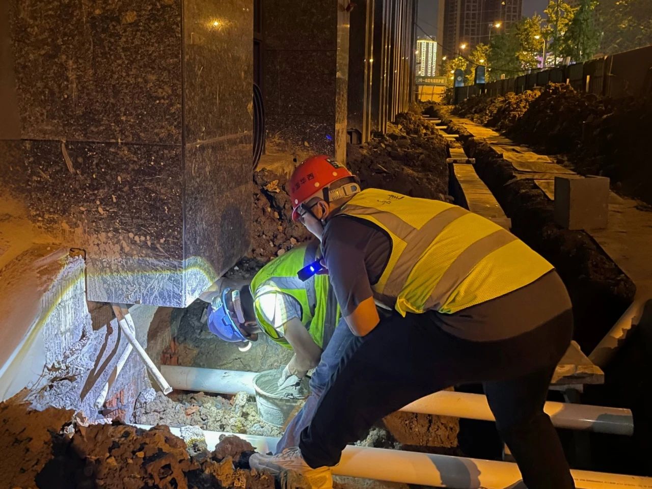 1698889952876749.jpg 1698889952876749.jpg